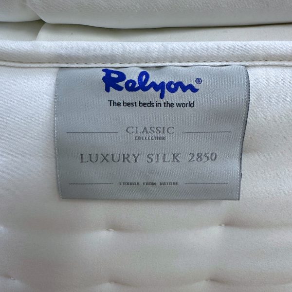 Relyon - Luxury Silk - Image 5